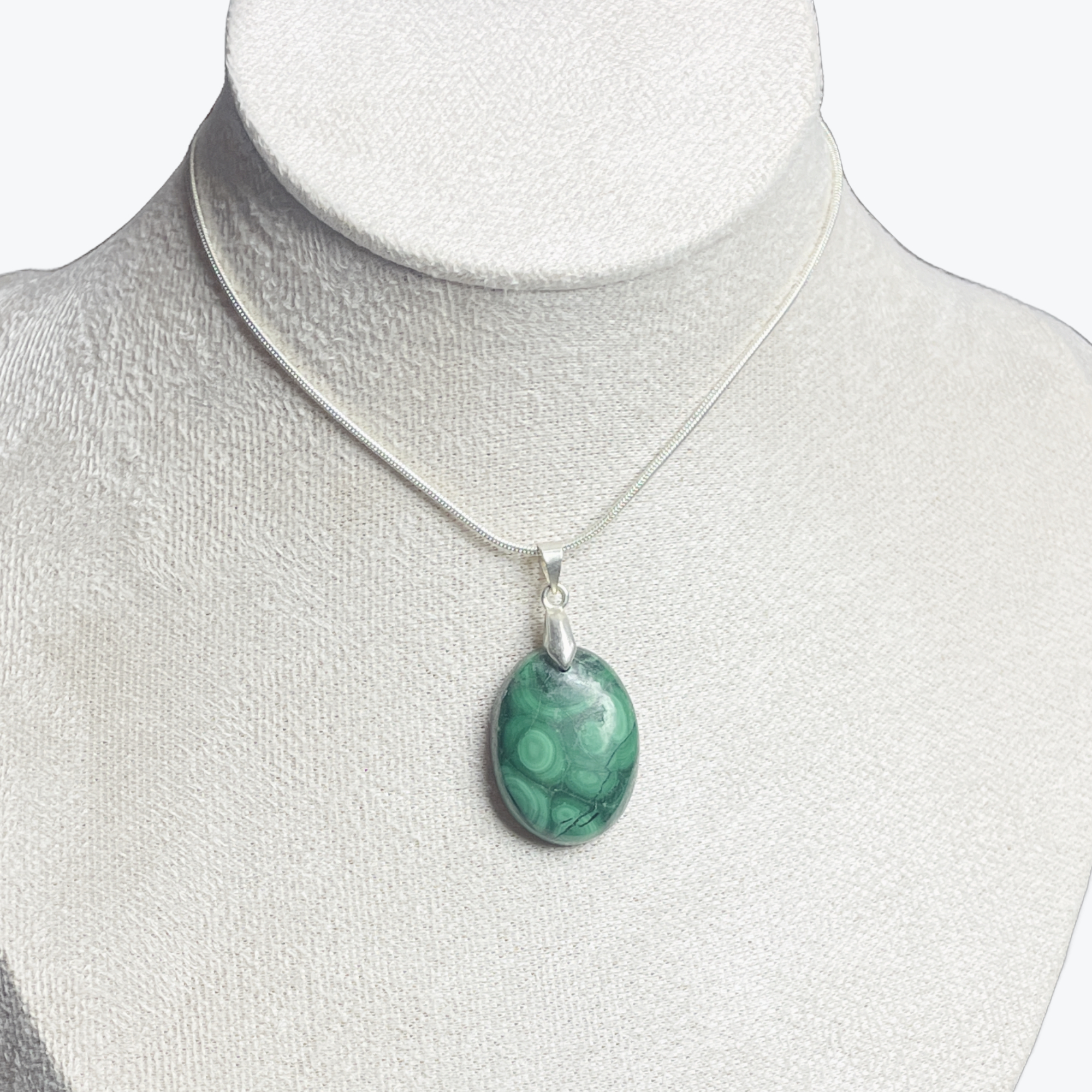 Pendentif Malachite Cabochon — stock Valence
