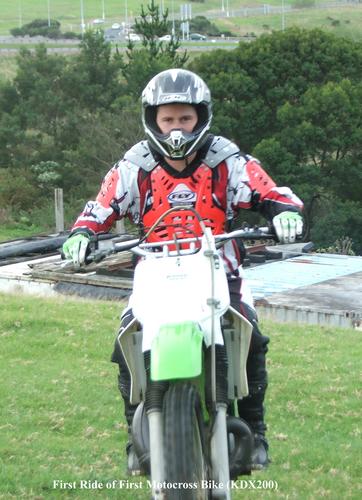 King James Version Ultrathin w/Magnetic Closure: Burgundy Bonded Leather