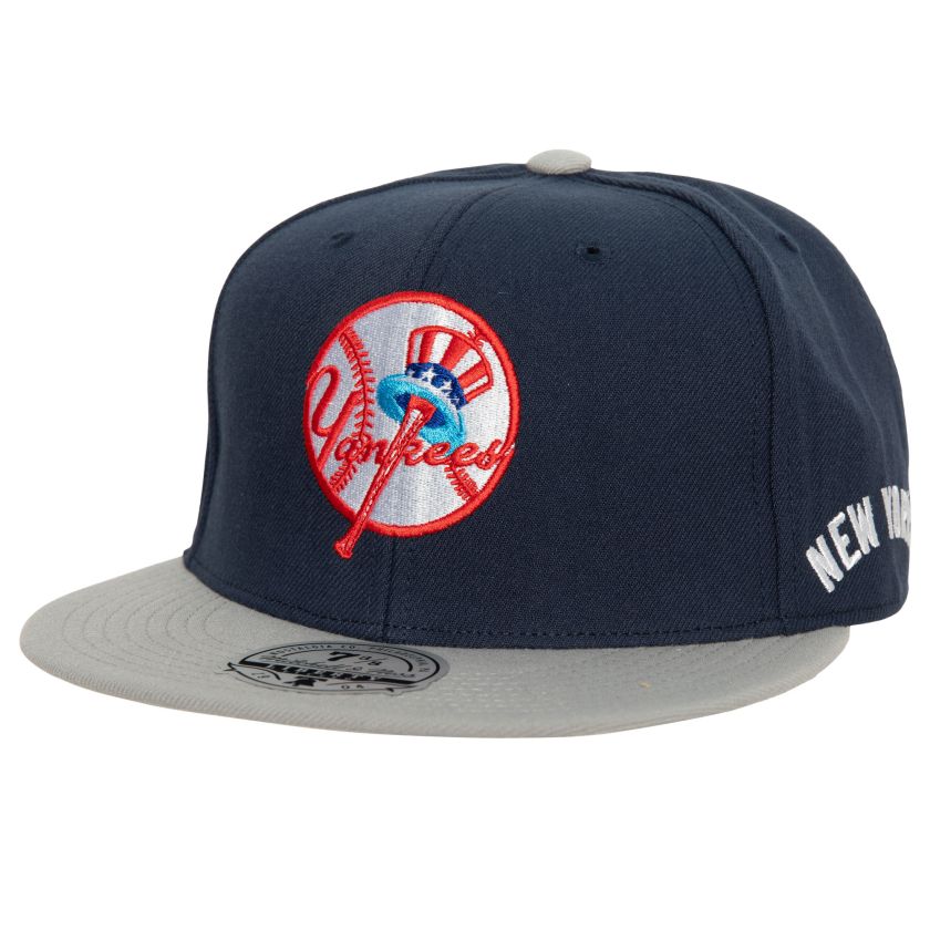 New York Yankees Mitchell and Ness Bases Loaded Cooperstown Fitted Hat
