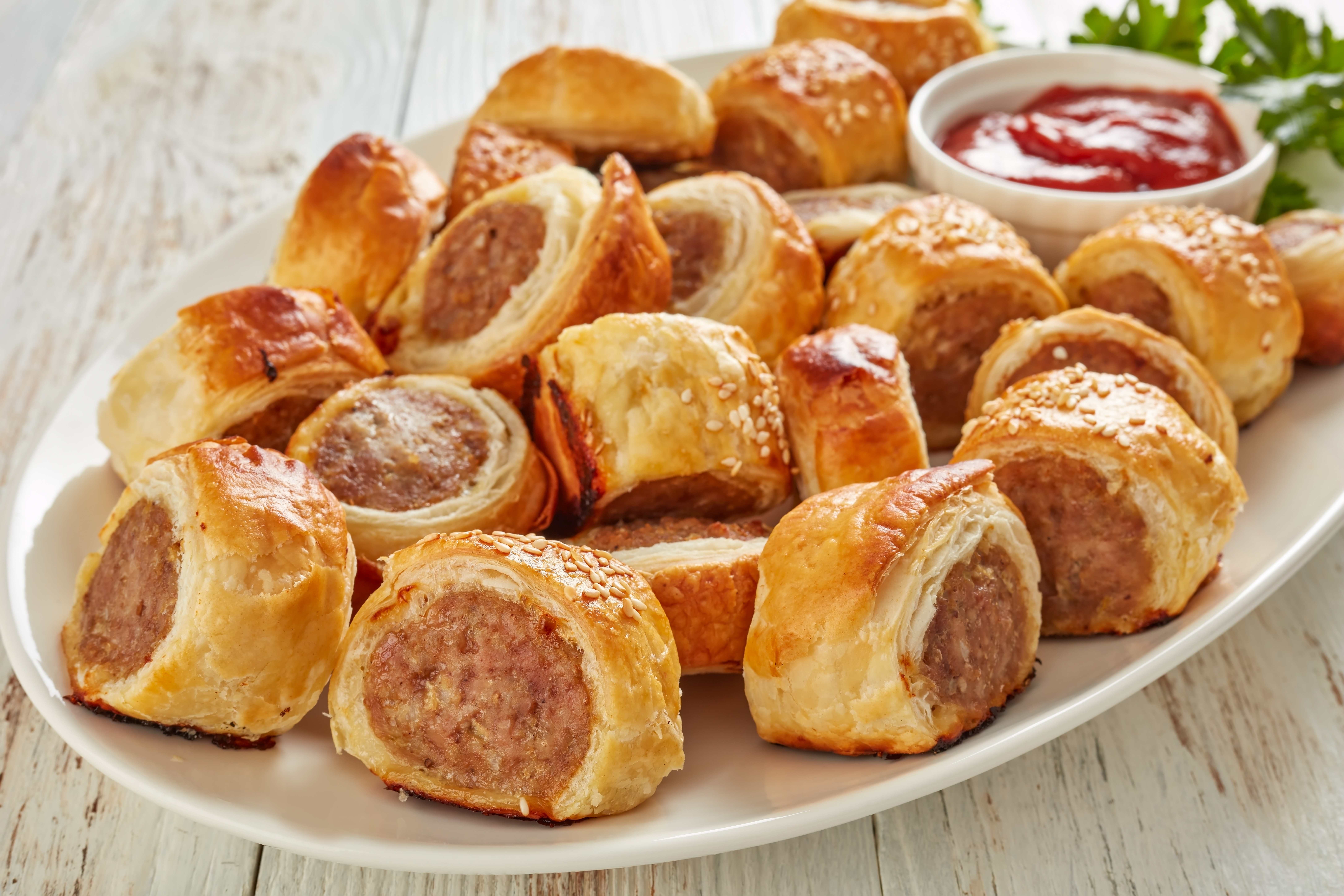 MINI SAUSAGE ROLL