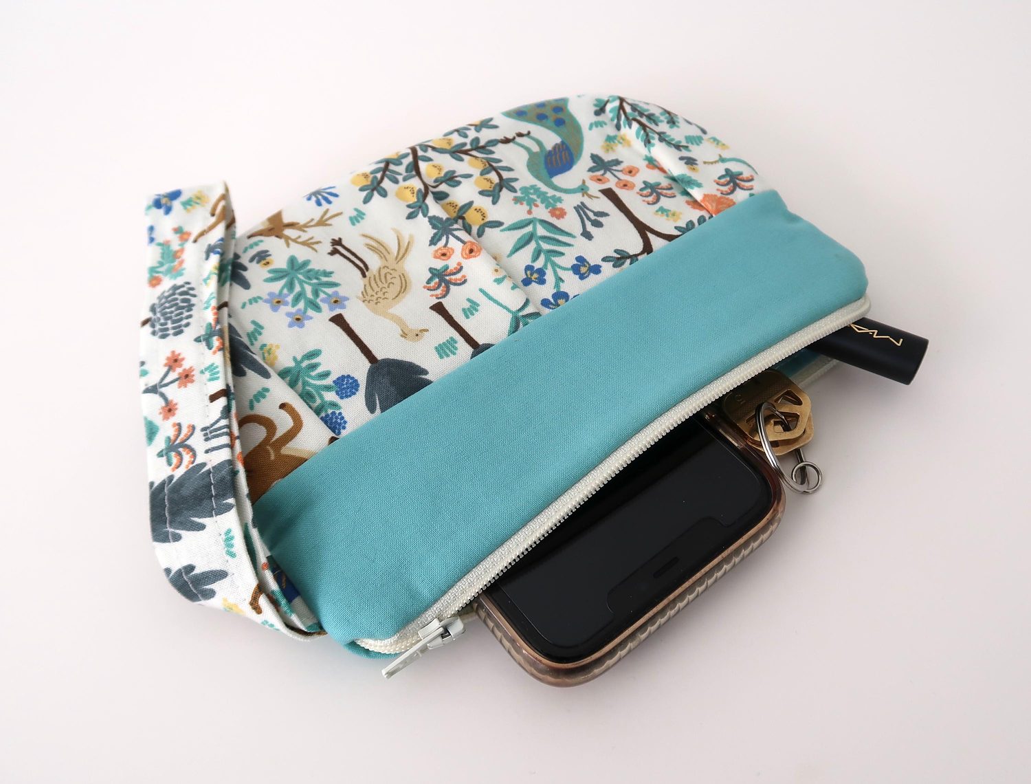 Pleated Wristlet – Menagerie on White, photo 2 of 5