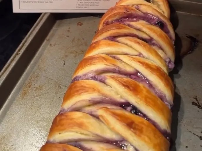 Photo of 12-inch Puff Pastries