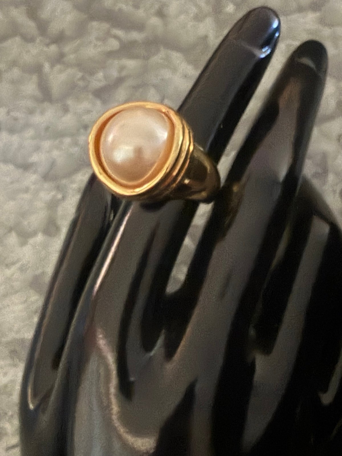 18k GE gold tone- faux pearl size 8.5 ring