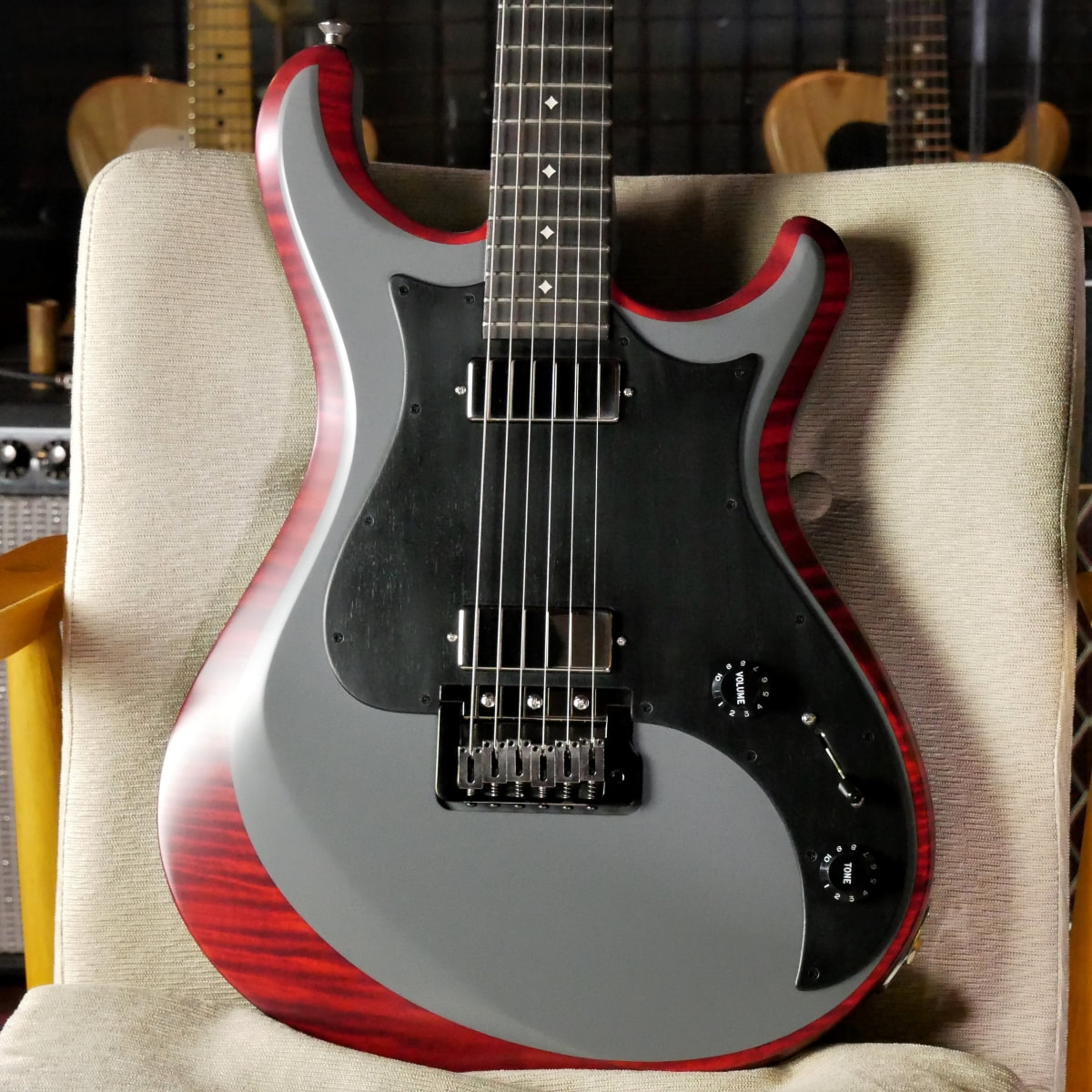 Knaggs Guitars / Chesapeake Series / Severn Trembuck #942 / Gray & Indian Red