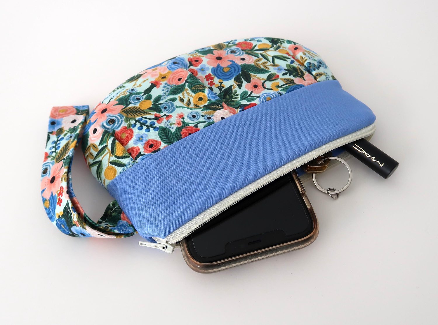 Pleated Wristlet – Petite Garden Party Blue, photo 2 of 7