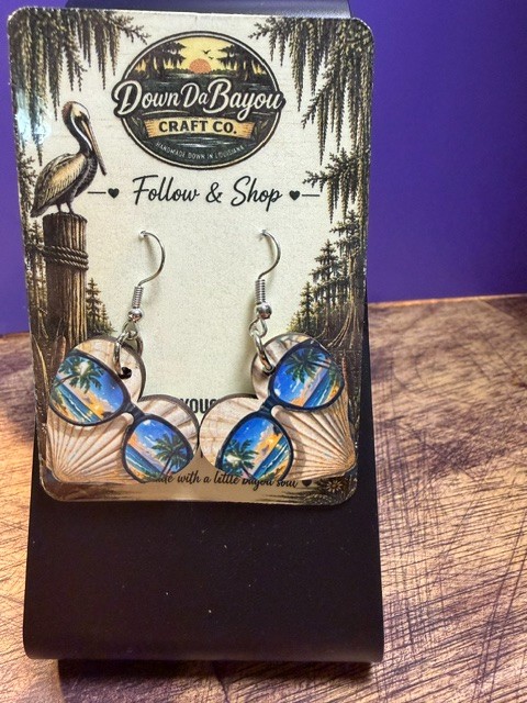 Heart Dangle Earrings ā Tropical Sunset & Seashell, Handmade Beach Jewelry