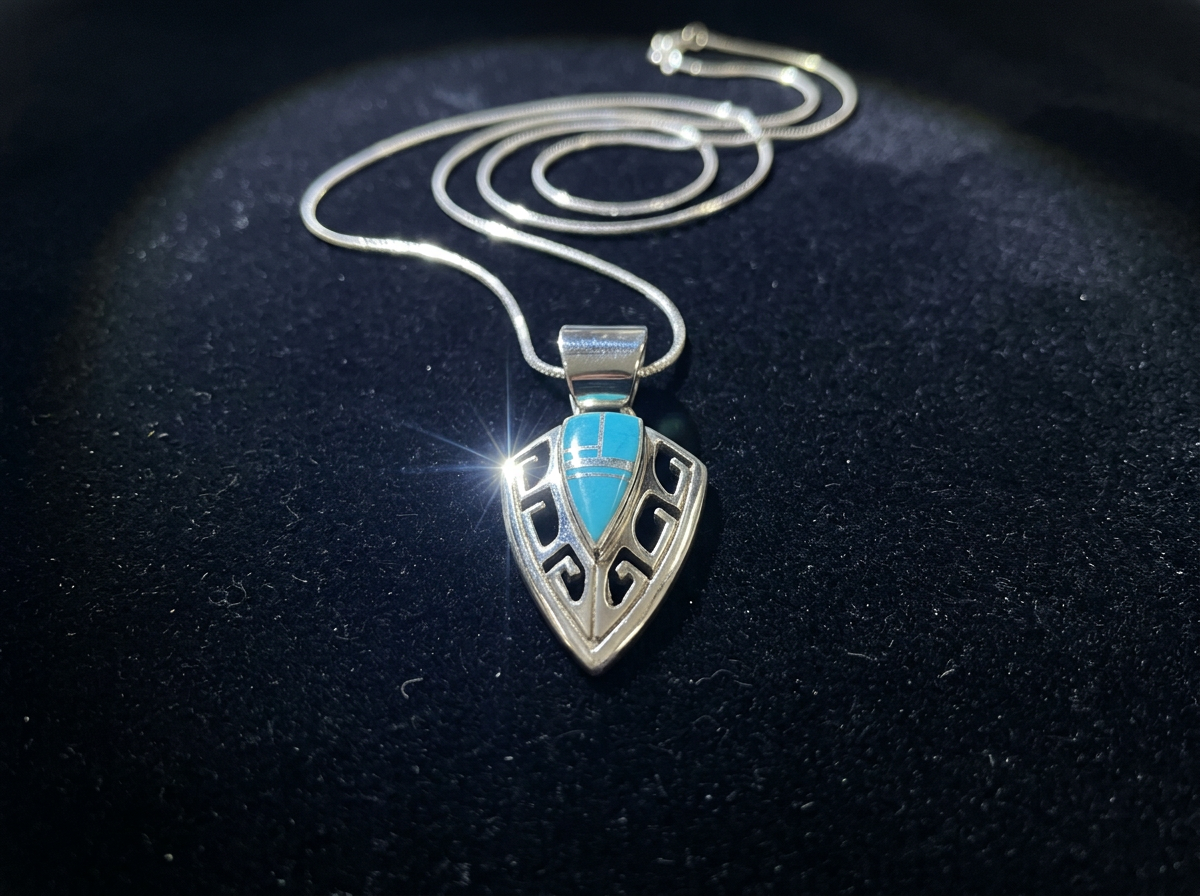 Arrowhead - Sterling Silver Kingman Turquoise Pendant - 0.75x1.5 in. #182