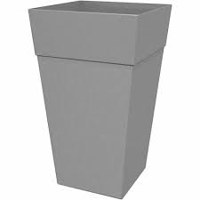 Finley 20" Tall Plastic Planter, (Bloem) Square