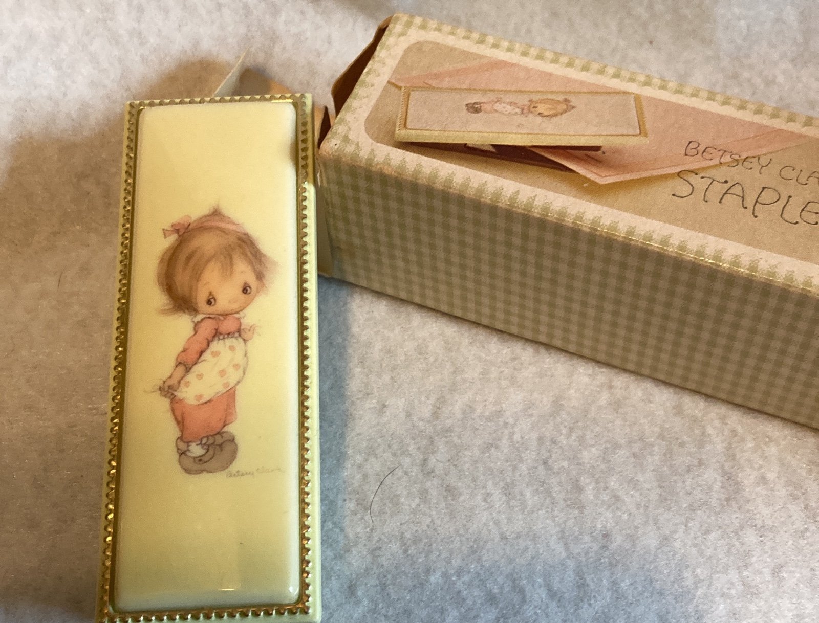 BETSEY CLARK STAPLER in Original box