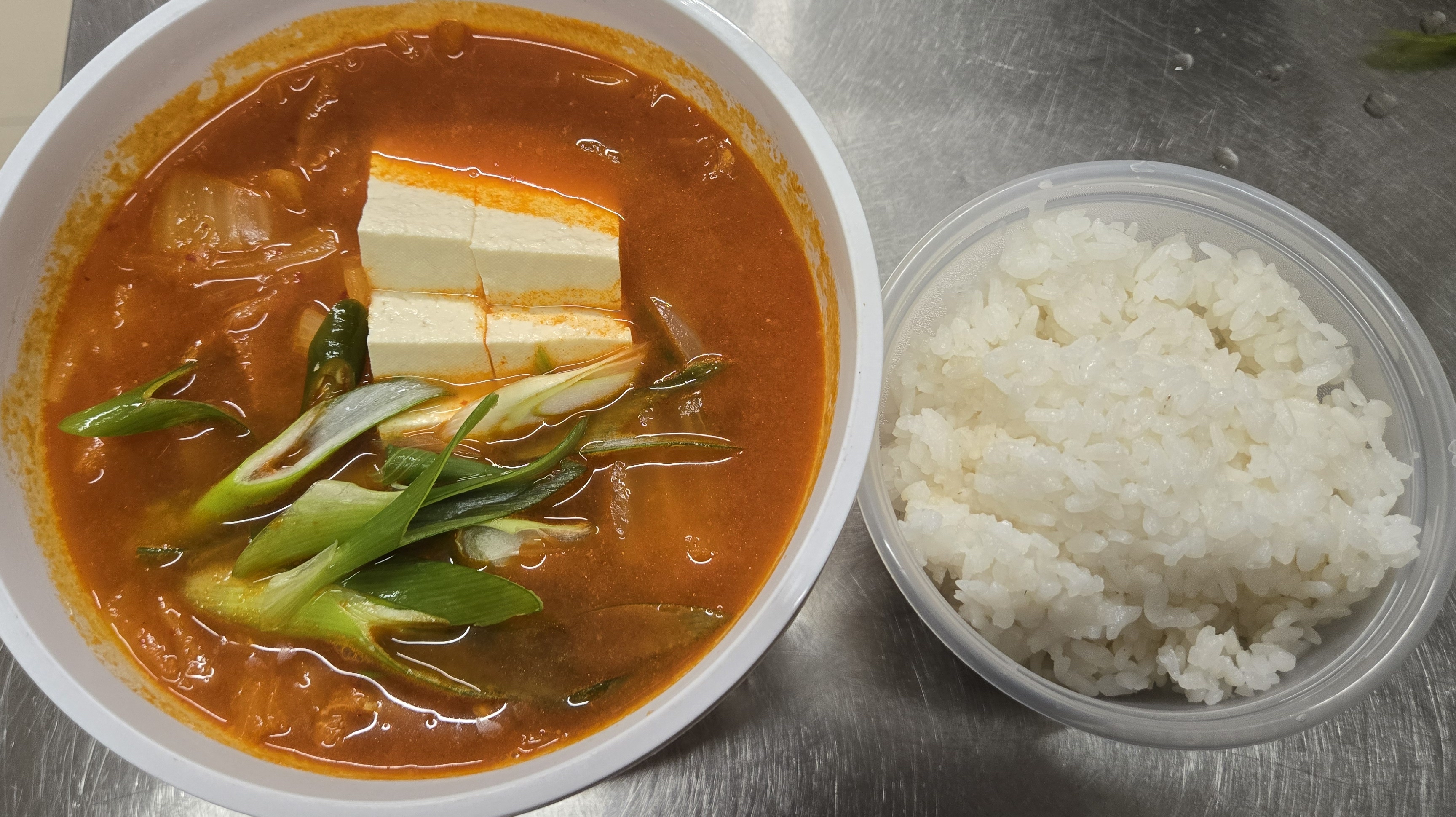 Kimchi-jjigae