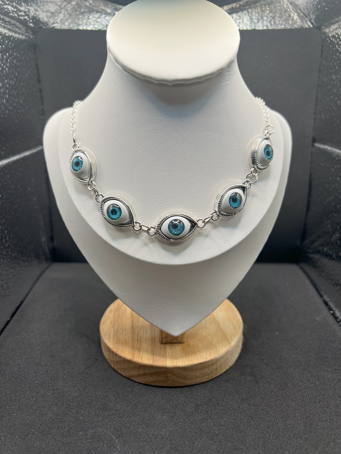 Evil eyes statement chain necklace