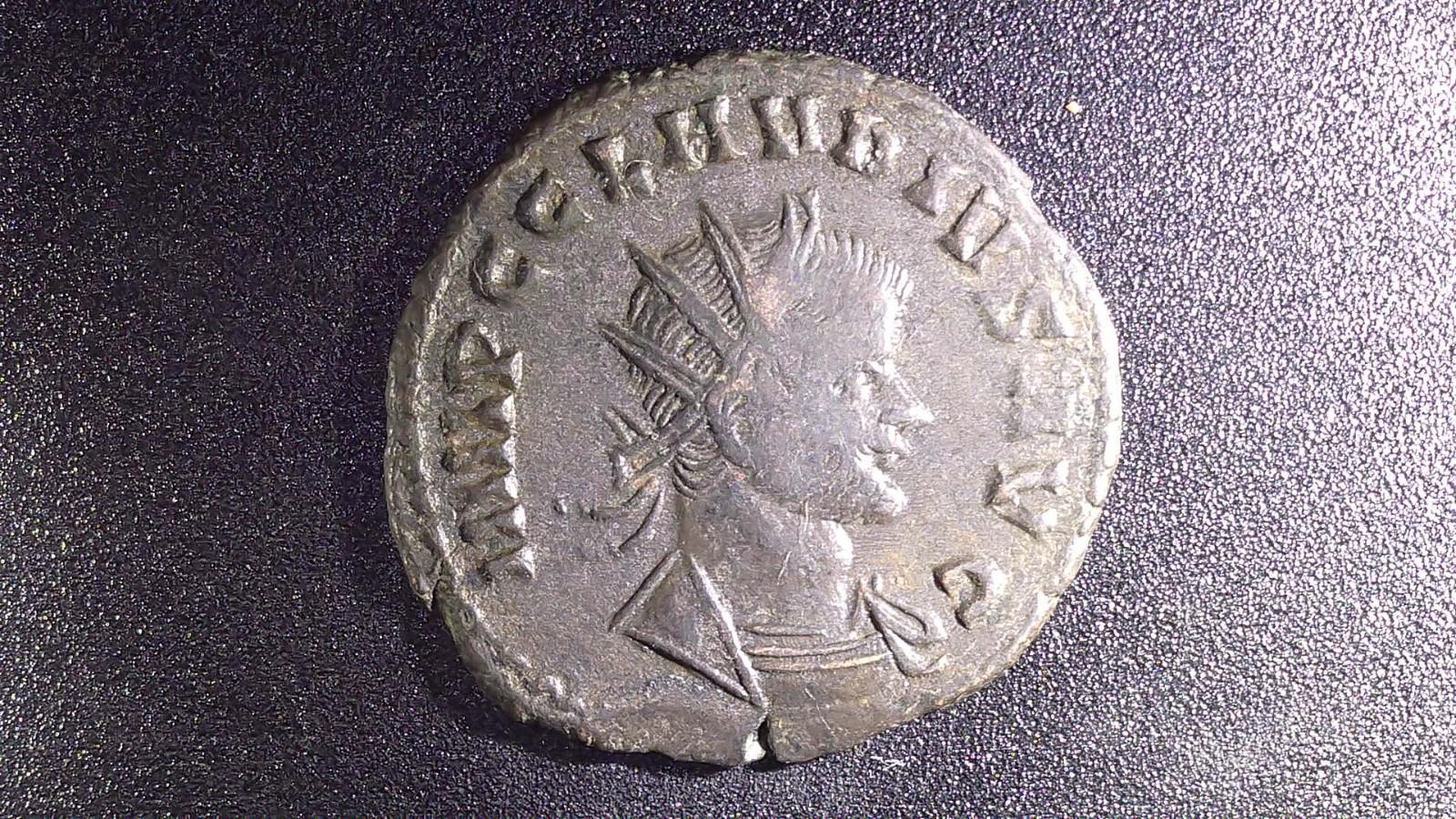 Claudius II Gothicus - Antoninianus - Roman Coin VICTORIA AVG - IMP CLAVDIVS AVG