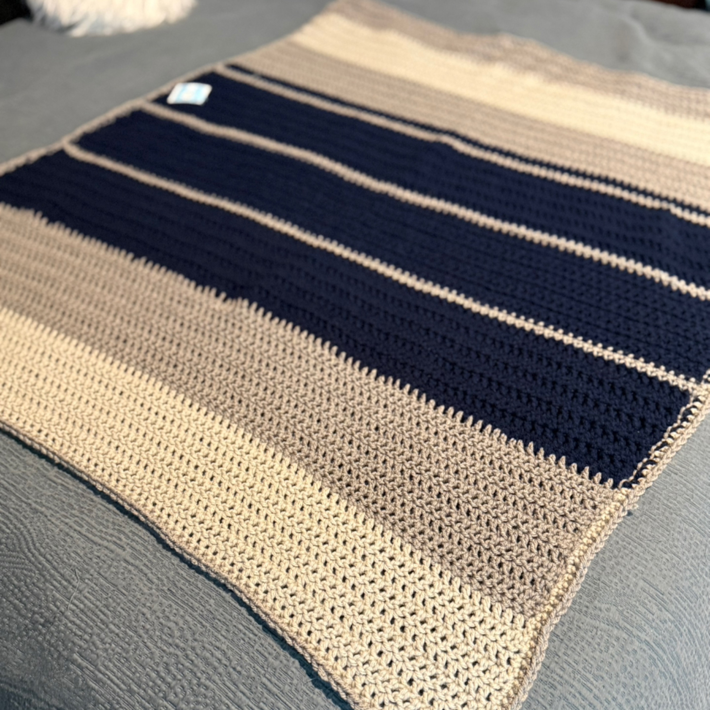 Neutral Blue & Cream Throw (43” x 36”)