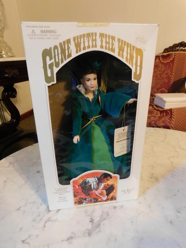 1989 World Doll Gone with the Wind Scarlett Limited Edition