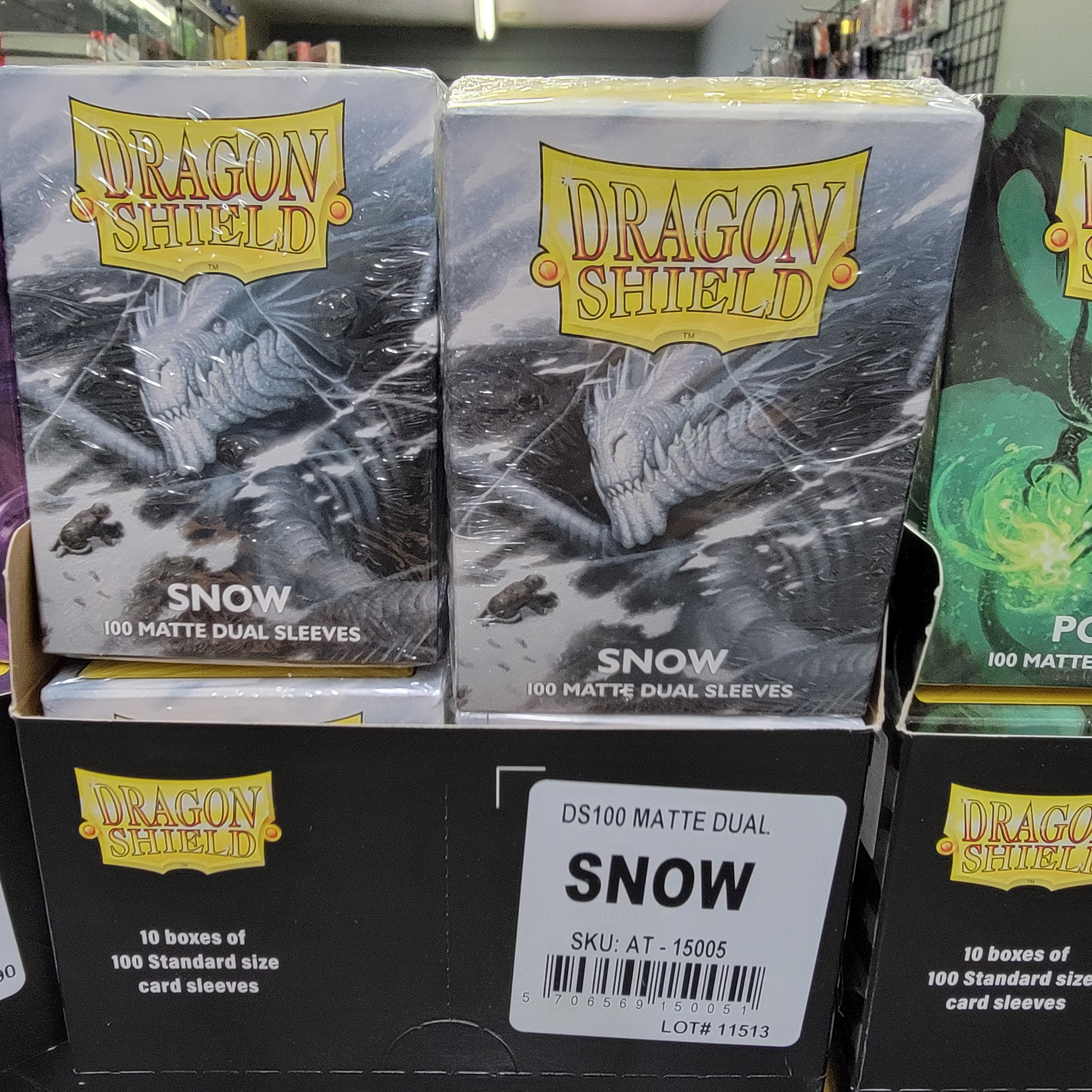 Dragon Shield Snow