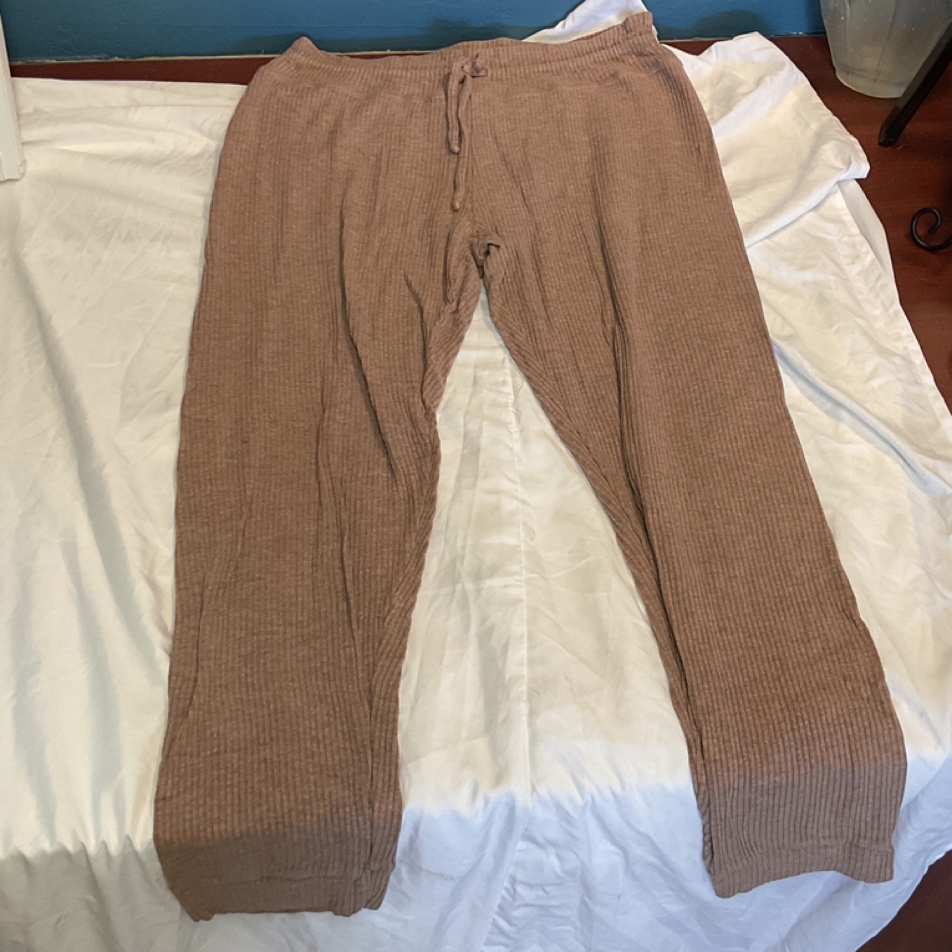 Beyond Yoga Pants (L)