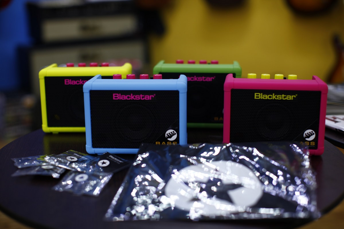 Blackstar FLY3 BASS Neon Color