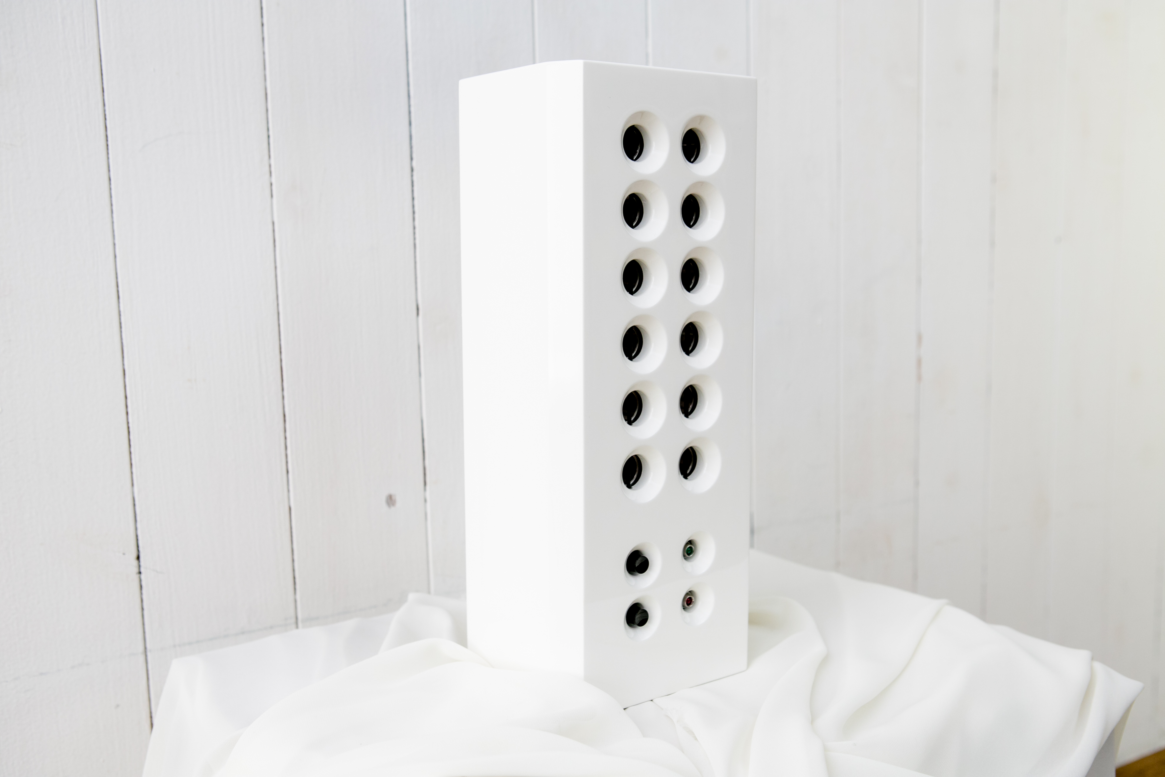 Air Venus  除菌・脱臭・集塵　生活環境改善装置　マイナスイオンの世界