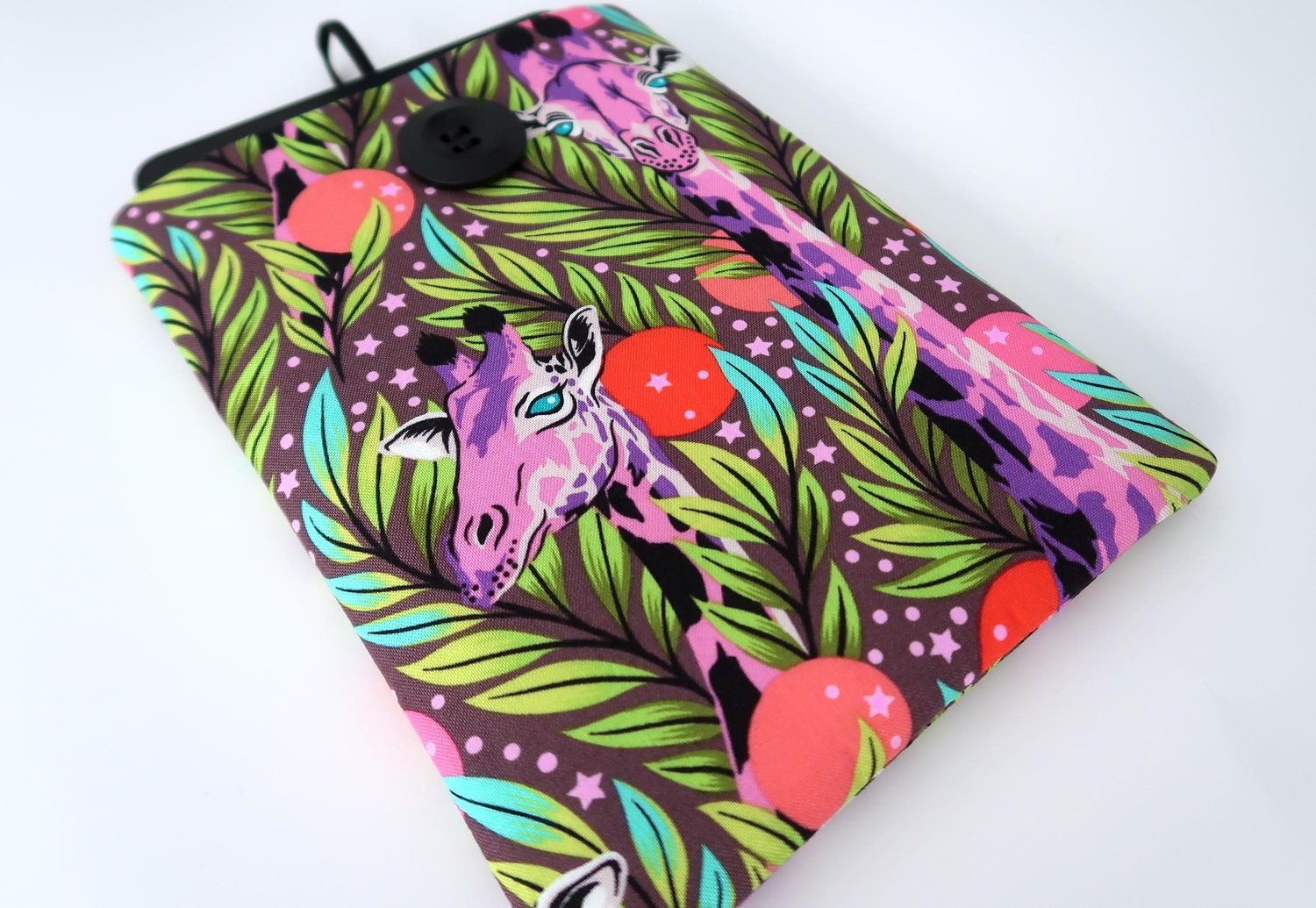 Kindle Paperwhite Cover – Neck for Days Giraffes, photo 5 of 7