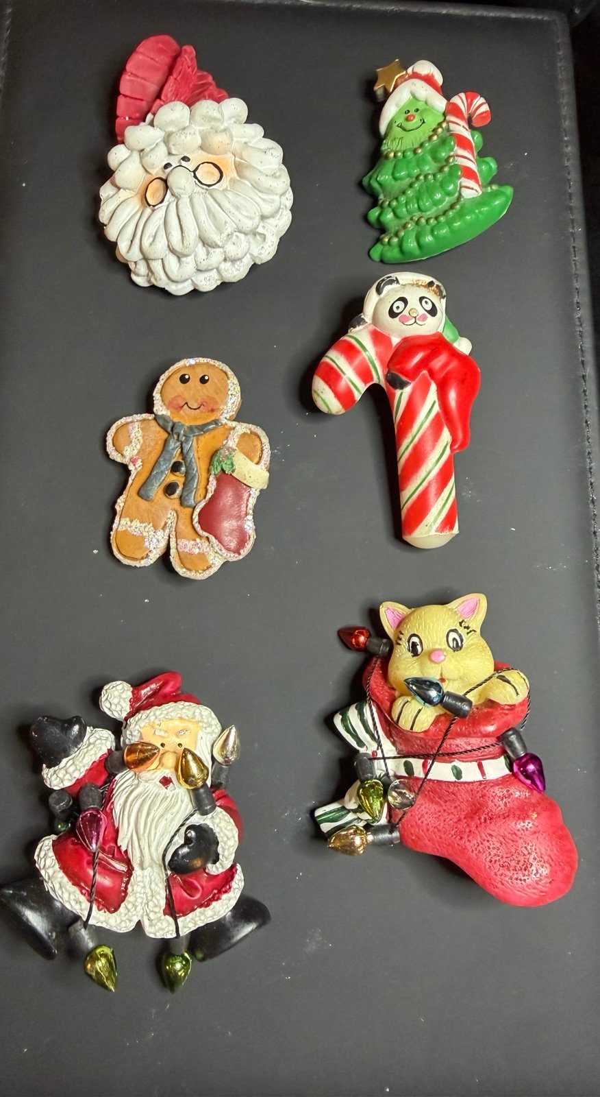 Lot 6 CHRISTMAS Whimsical Brooches