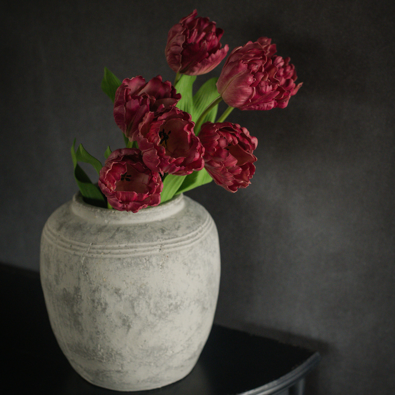Fuschia toned tulip stem - Nest & Nook Sonora Boutique