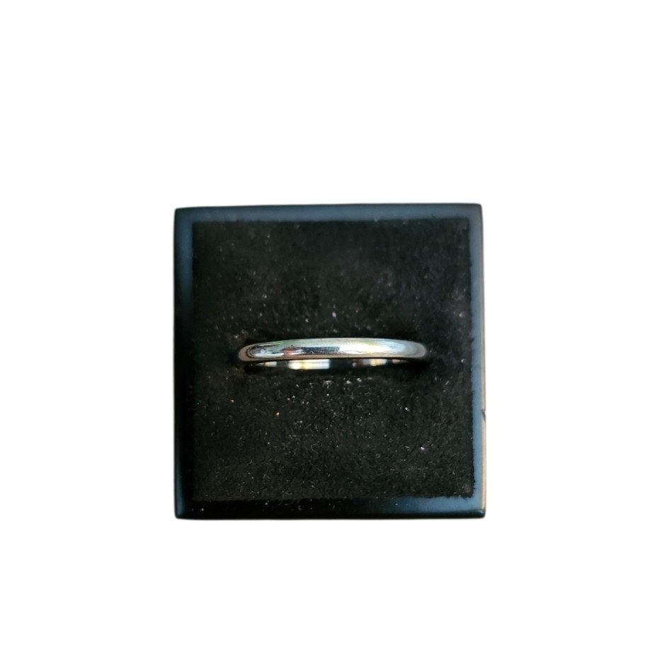 Size 6.5 Silver Toned Thin Band