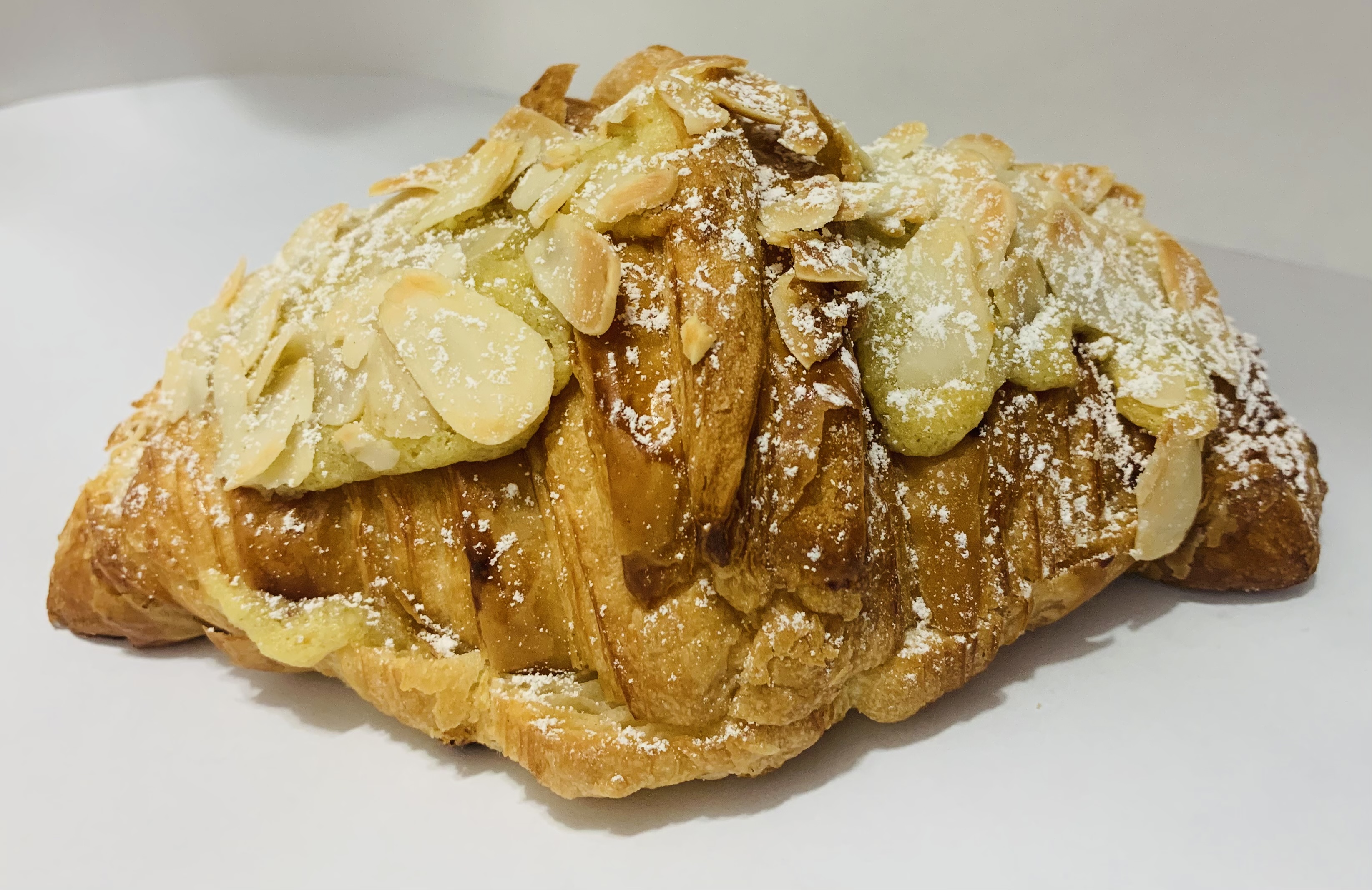 ALMOND CROISSANT