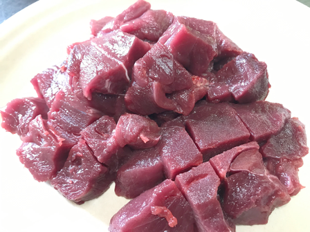 シカサイコロステーキ