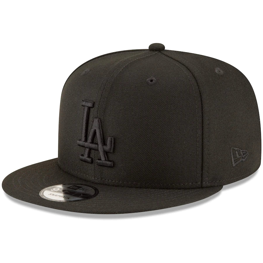 Los Angeles Dodgers Blackout New Era 9FIFTY Snapback Hat