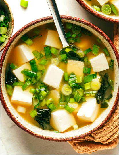 Miso Soup with Chunky Tofu & Seaweed