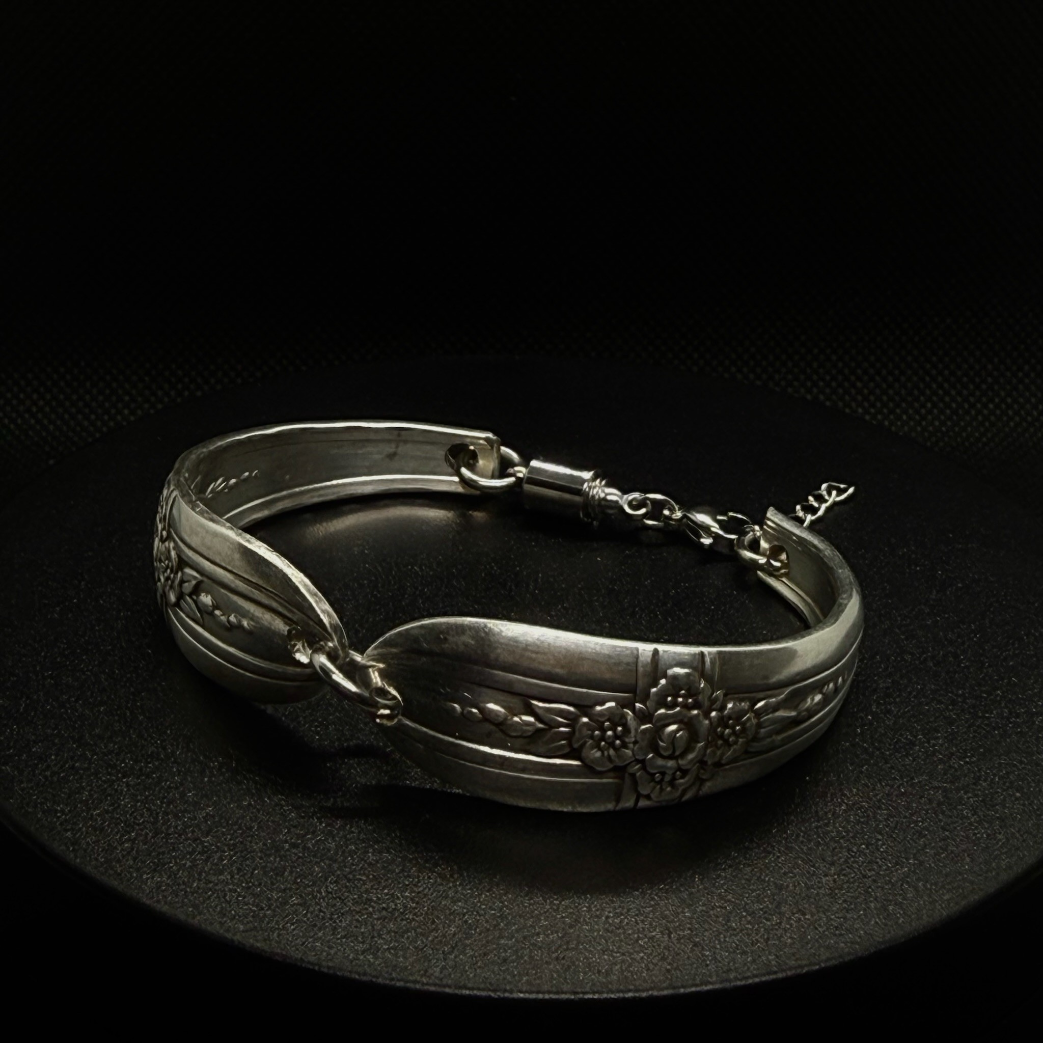 Triumph 1941 Magnetic Two Part Spoon Handle Bracelet