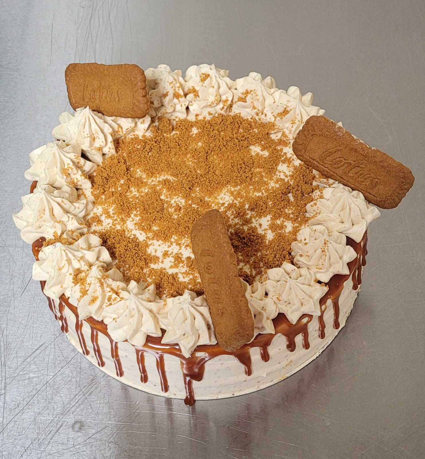 Lotus Biscoff Cake (Full Cake) 8 inch
