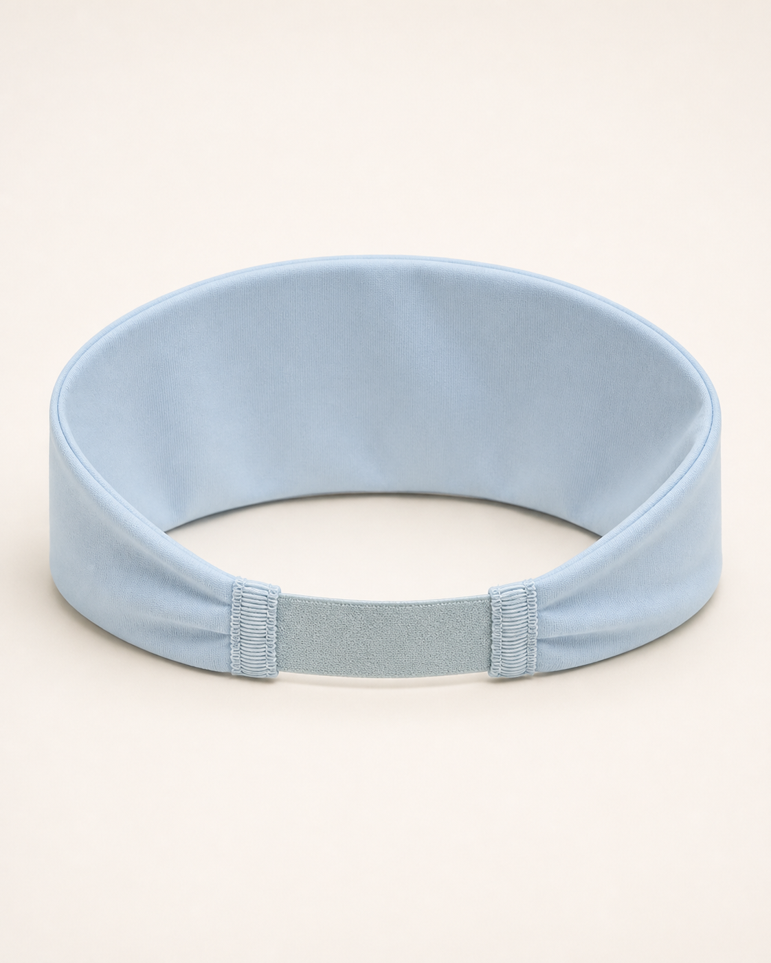 Women's multifunctional wide-rimmed sports headband.