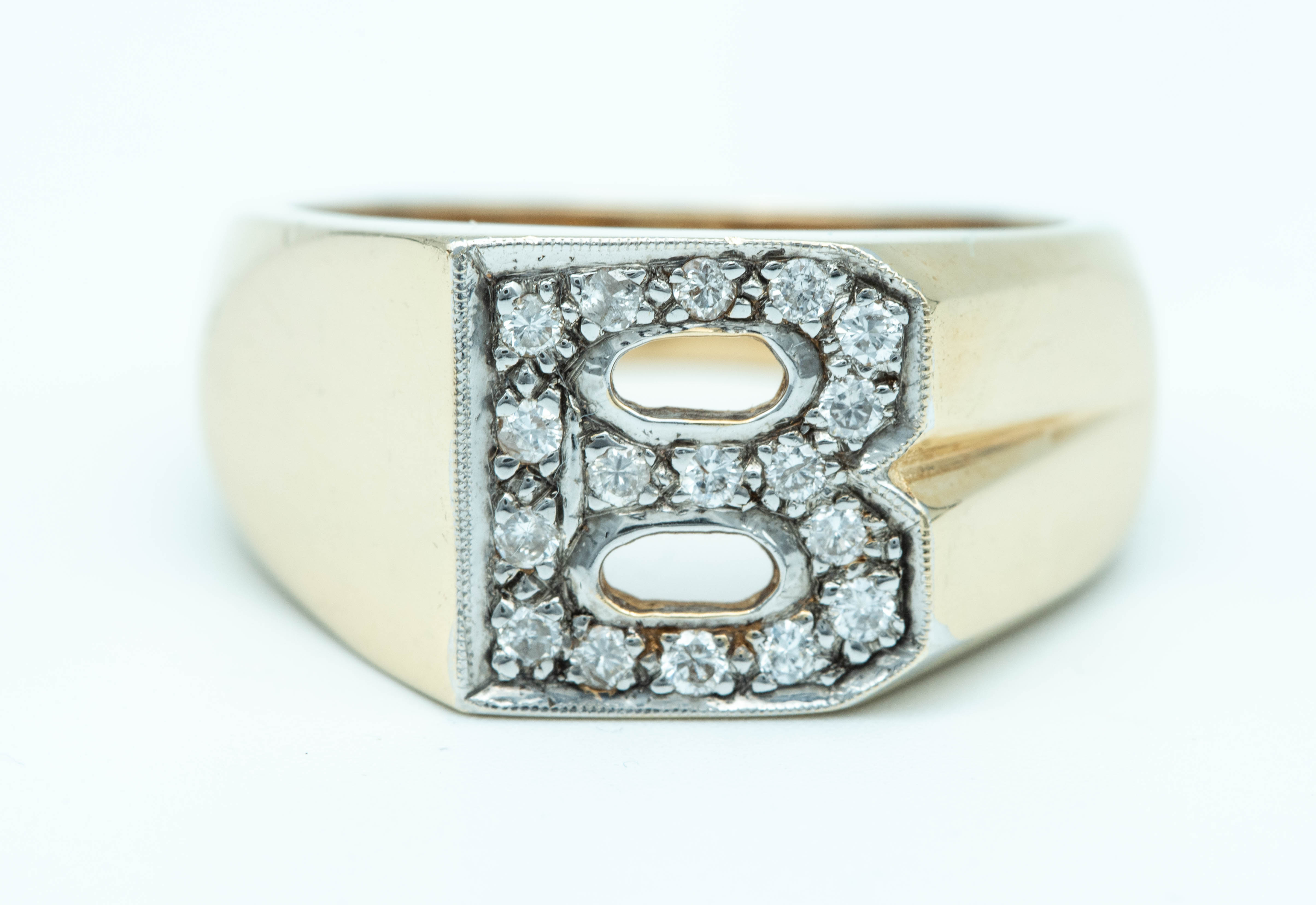 1/4 CT. Initial B Unisex Ring in 14k Yellow Gold