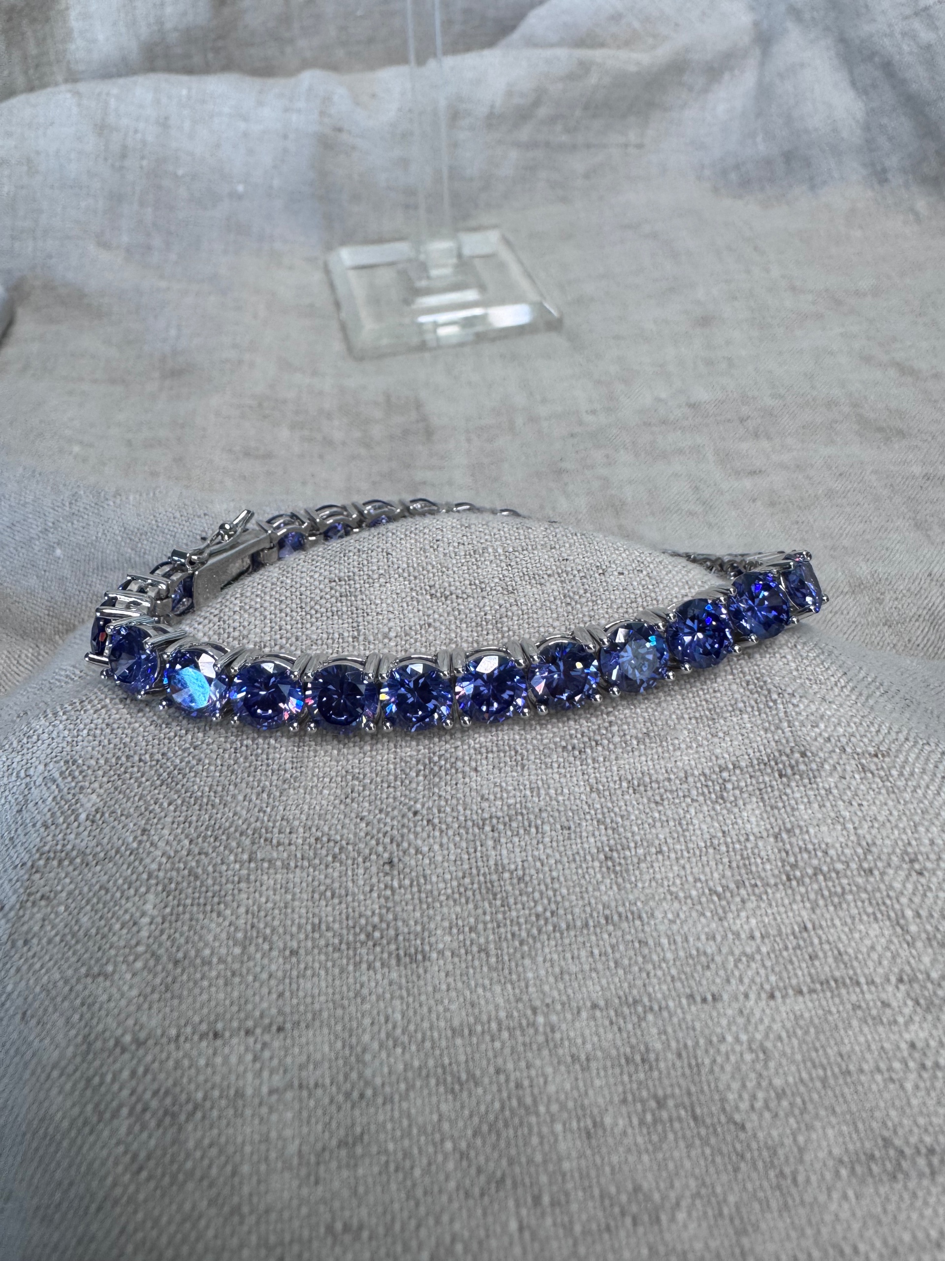 Sterling Silver Tanzanite Tennis Bracelet – 7” | 29 Round Stones (6 mm)