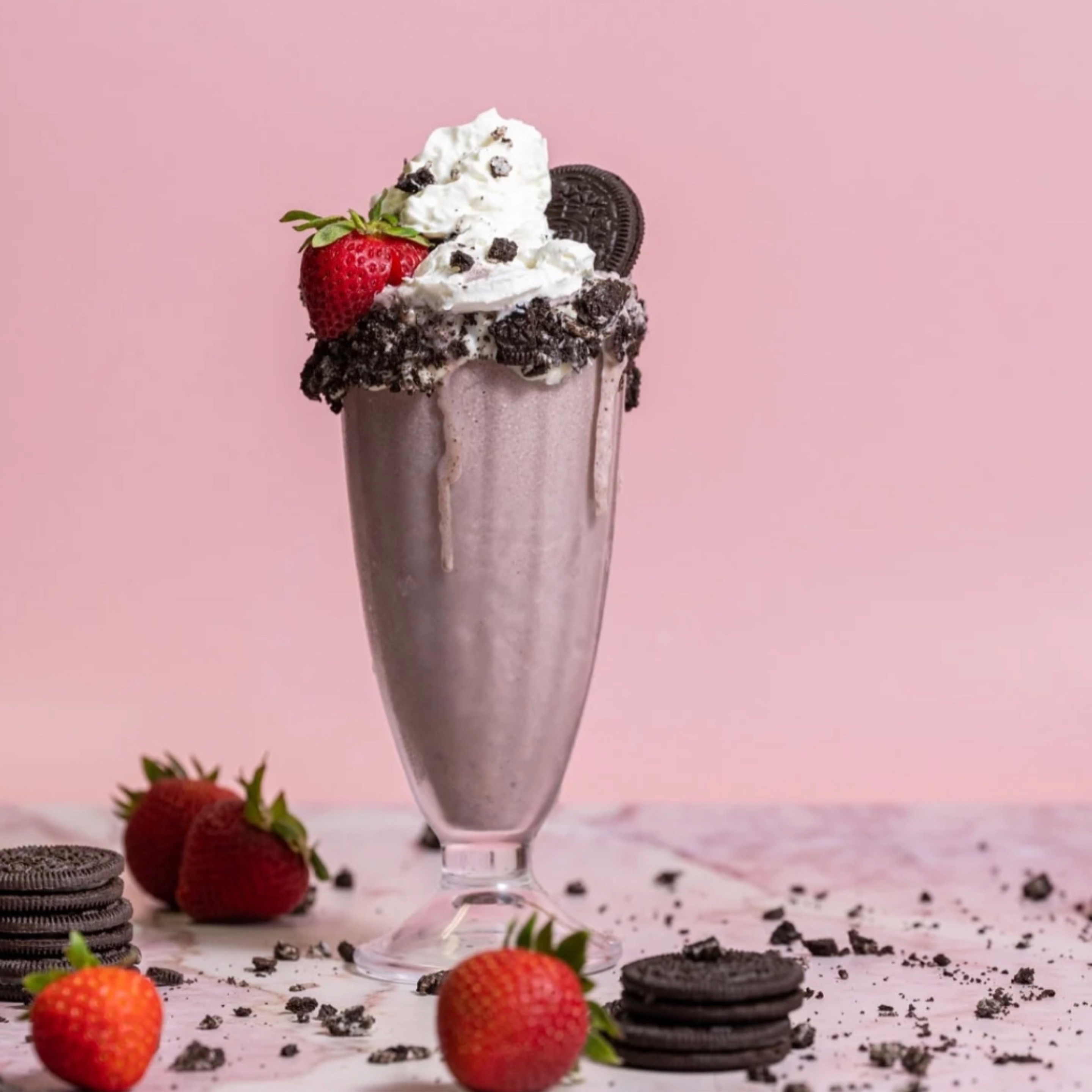 Strawberry Oreo Shake