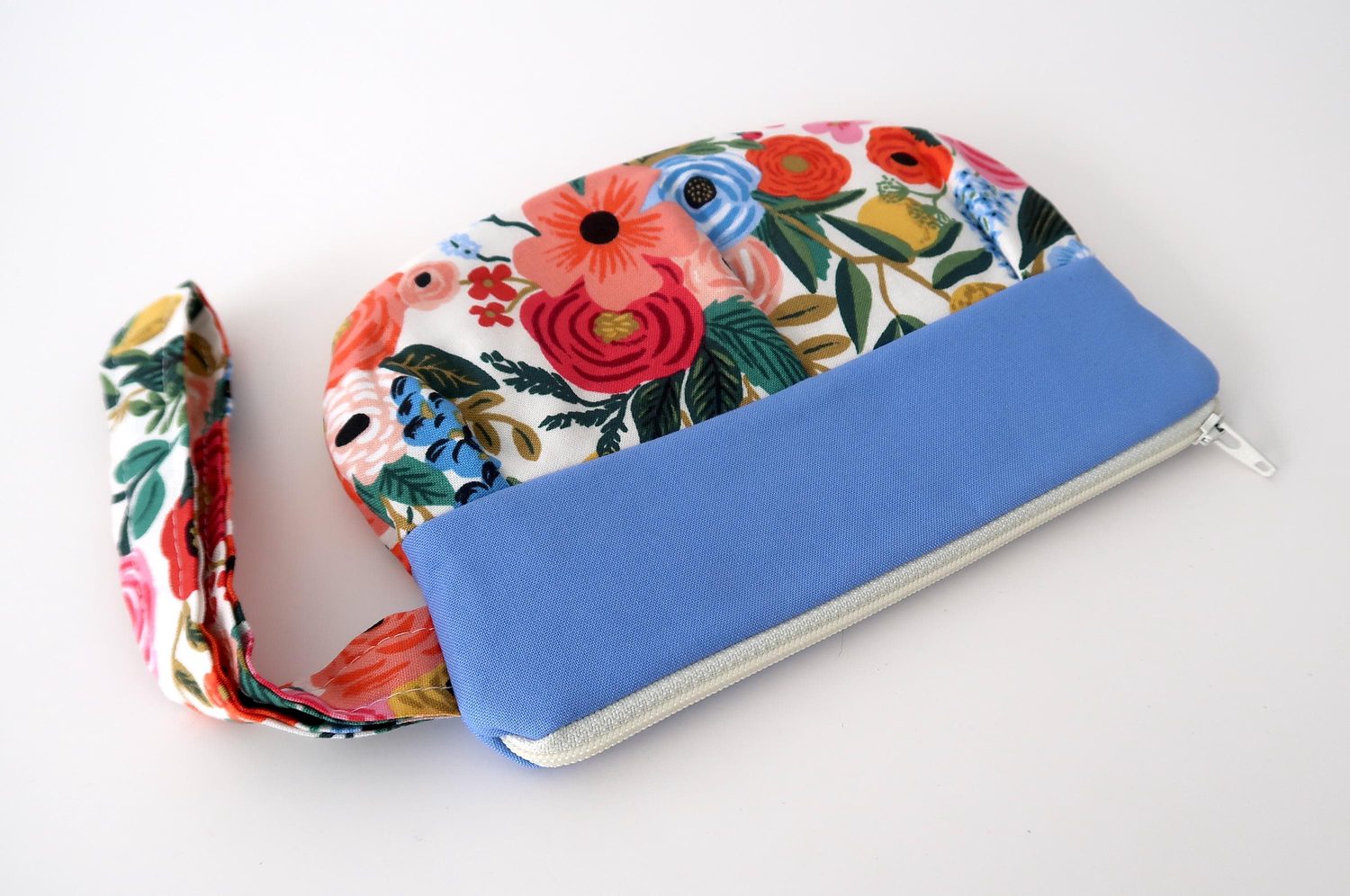 Pleated Wristlet – Rosy Florals on Cream, photo 5 of 6