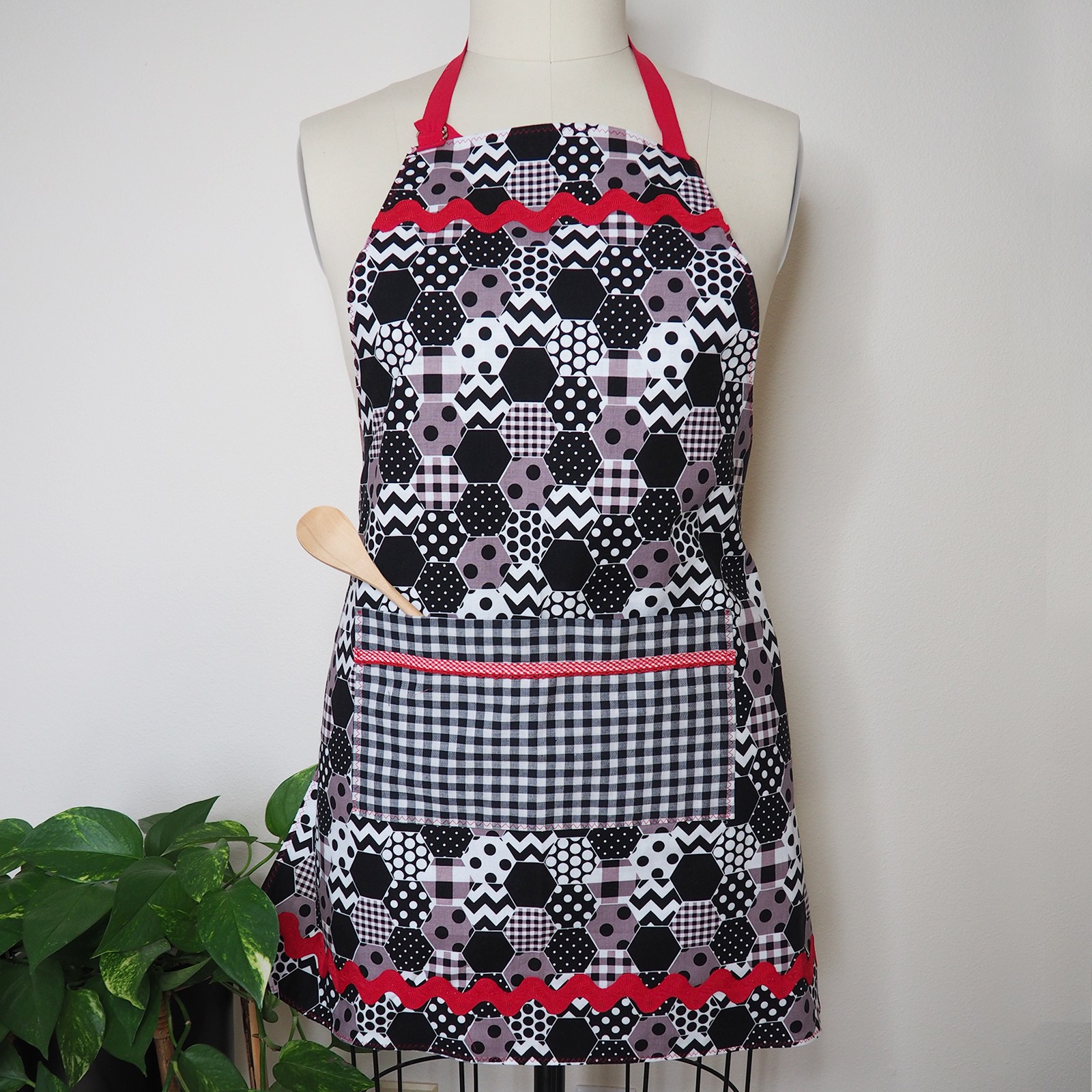 Lucy Gingham Print Reversible Apron