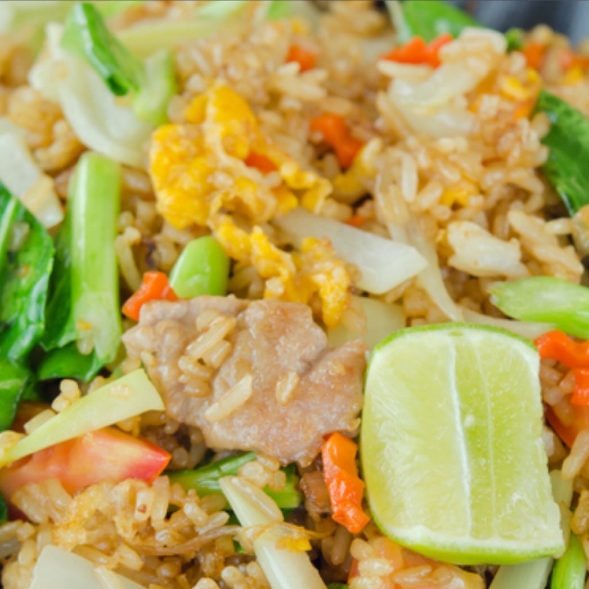 FRIED RICE CHICKEN ข้าวผัดไก่