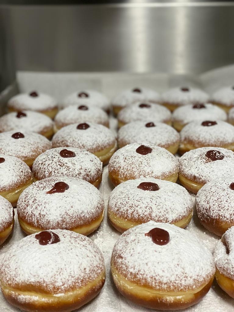Sufganiyot - Raspberry Filling