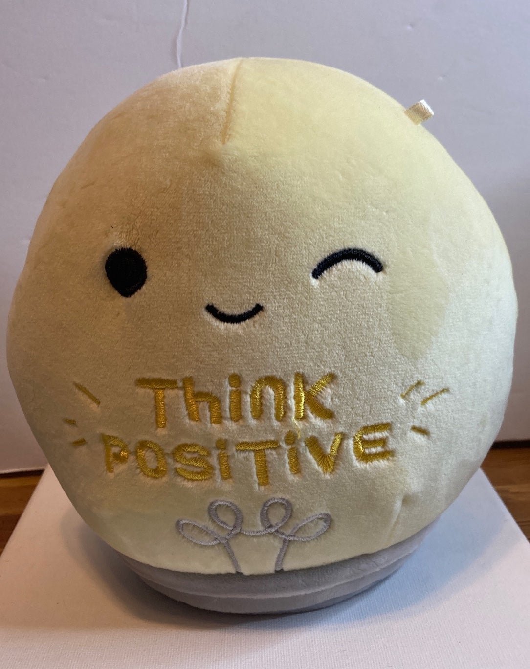 Squishmallows Crissle the Lightbulb series 43