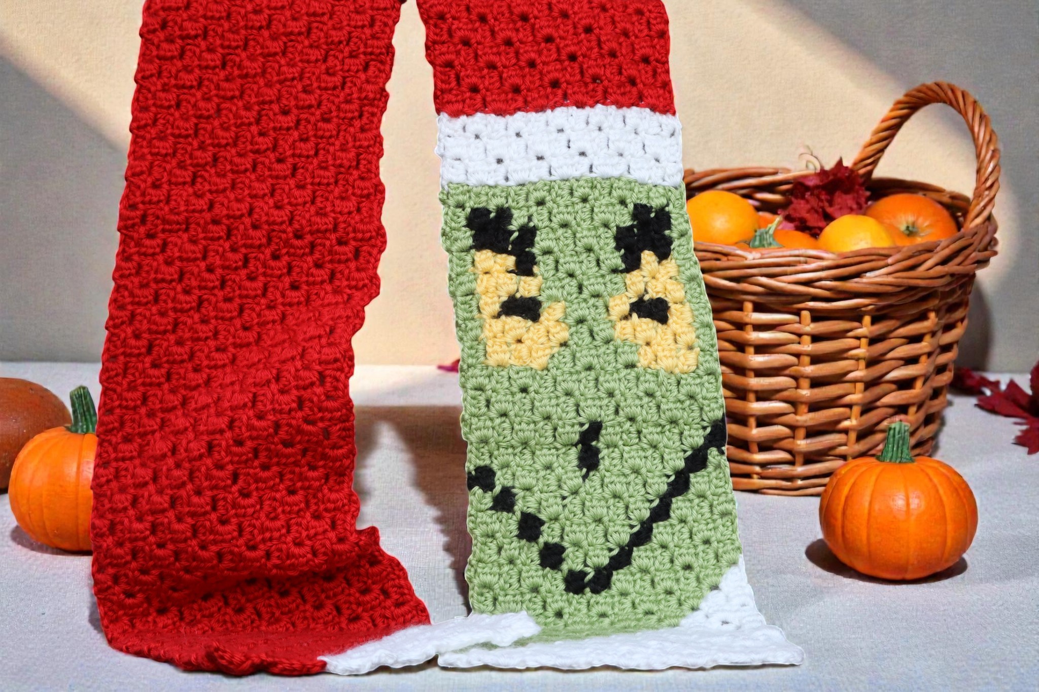 Grinch Scarf