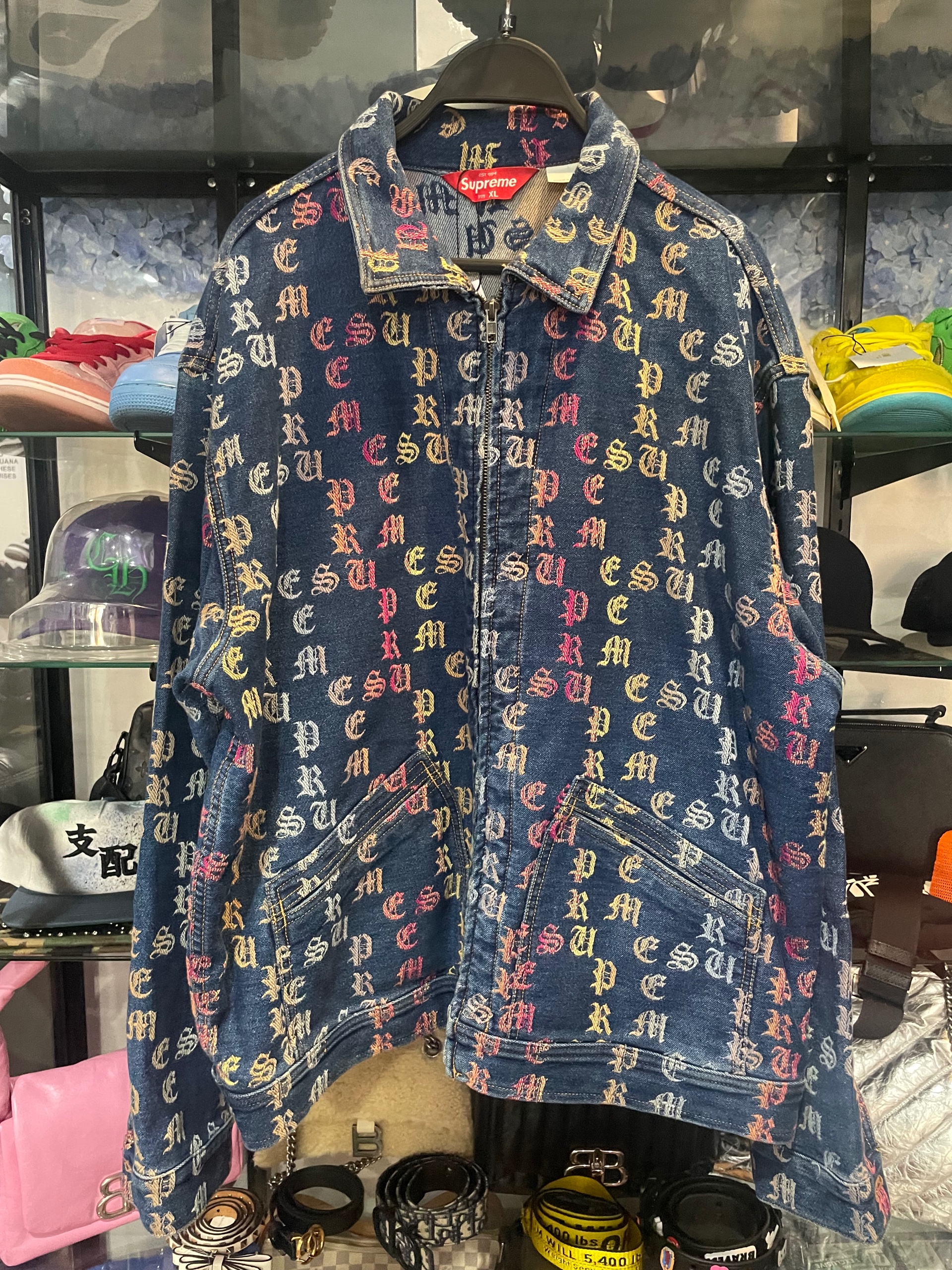 Supreme zip up jacket multicolor size XL (used)