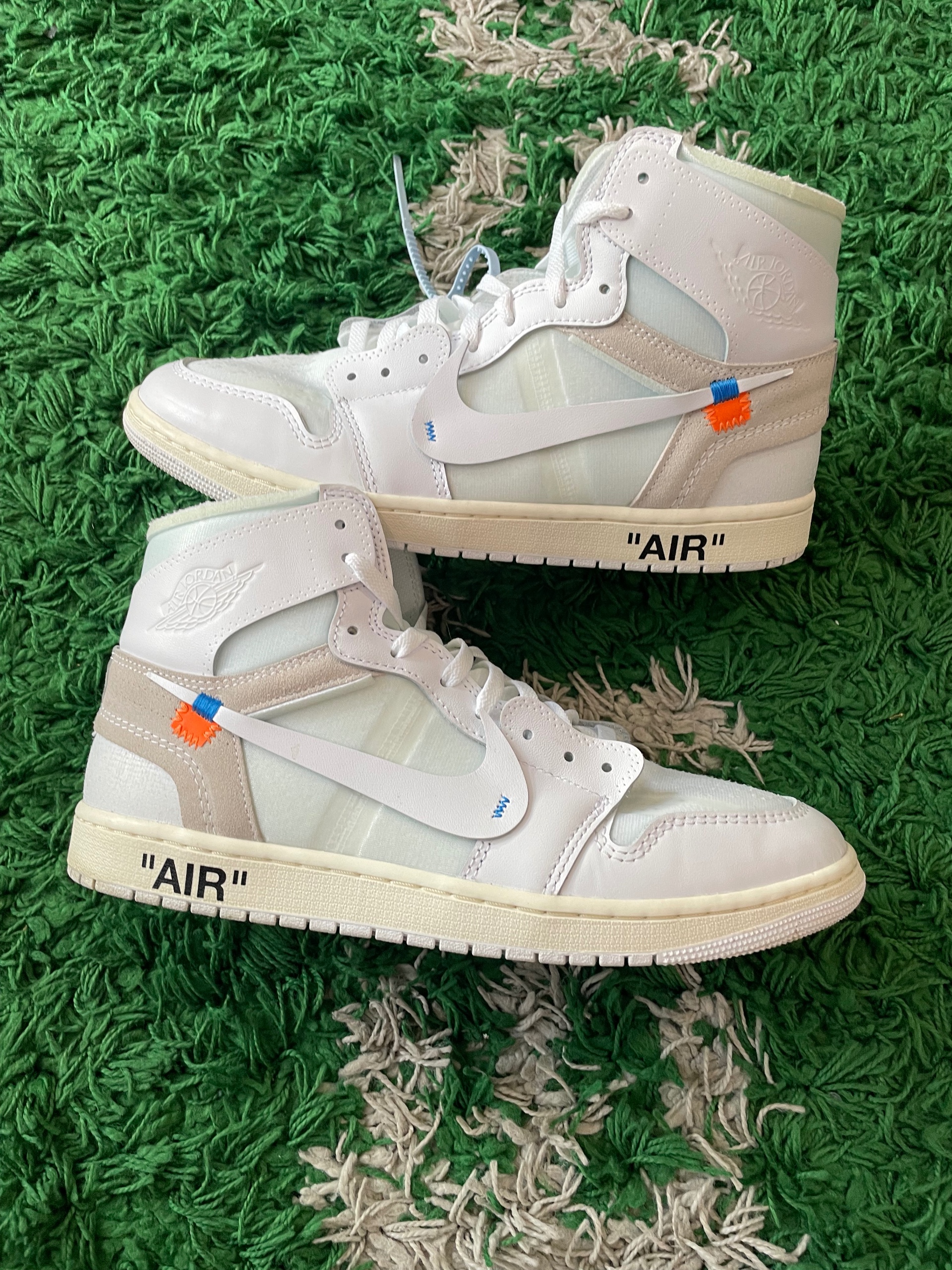 OFF-WHITE air Jordan 1 retro high og size 11.5 (used)