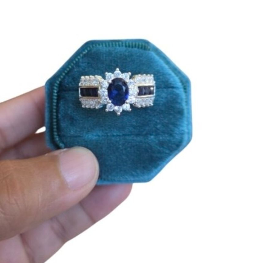 Vintage Size 8 925 Silver Tone Blue Sapphire & Cubic Zirconia Accent Ring