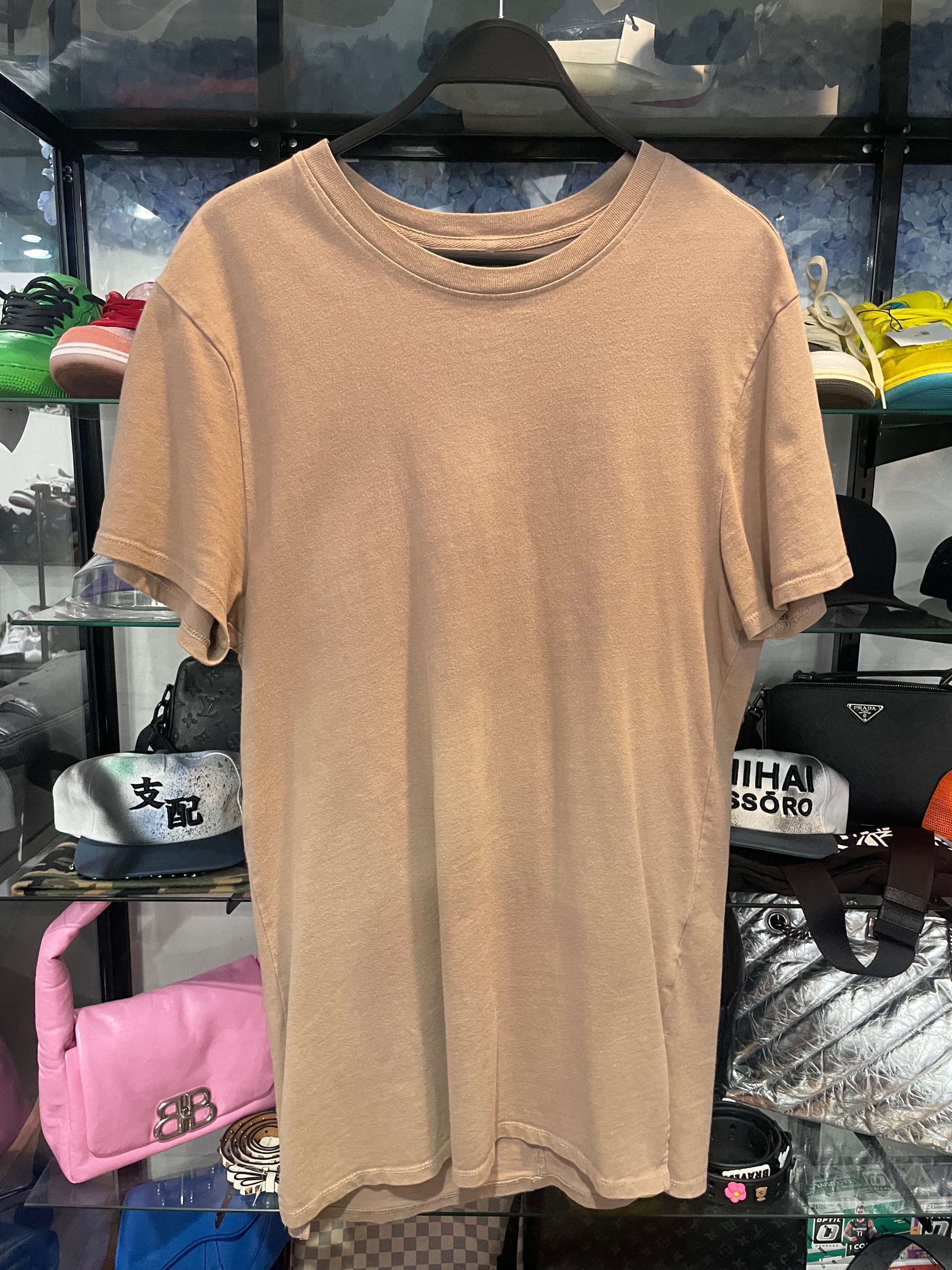 essentials t-shirt brown size M (used)