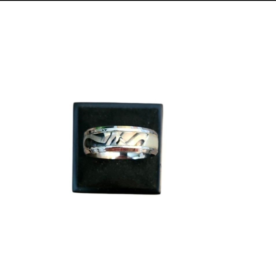 Size 12 Silver Toned Shell Inlay Band