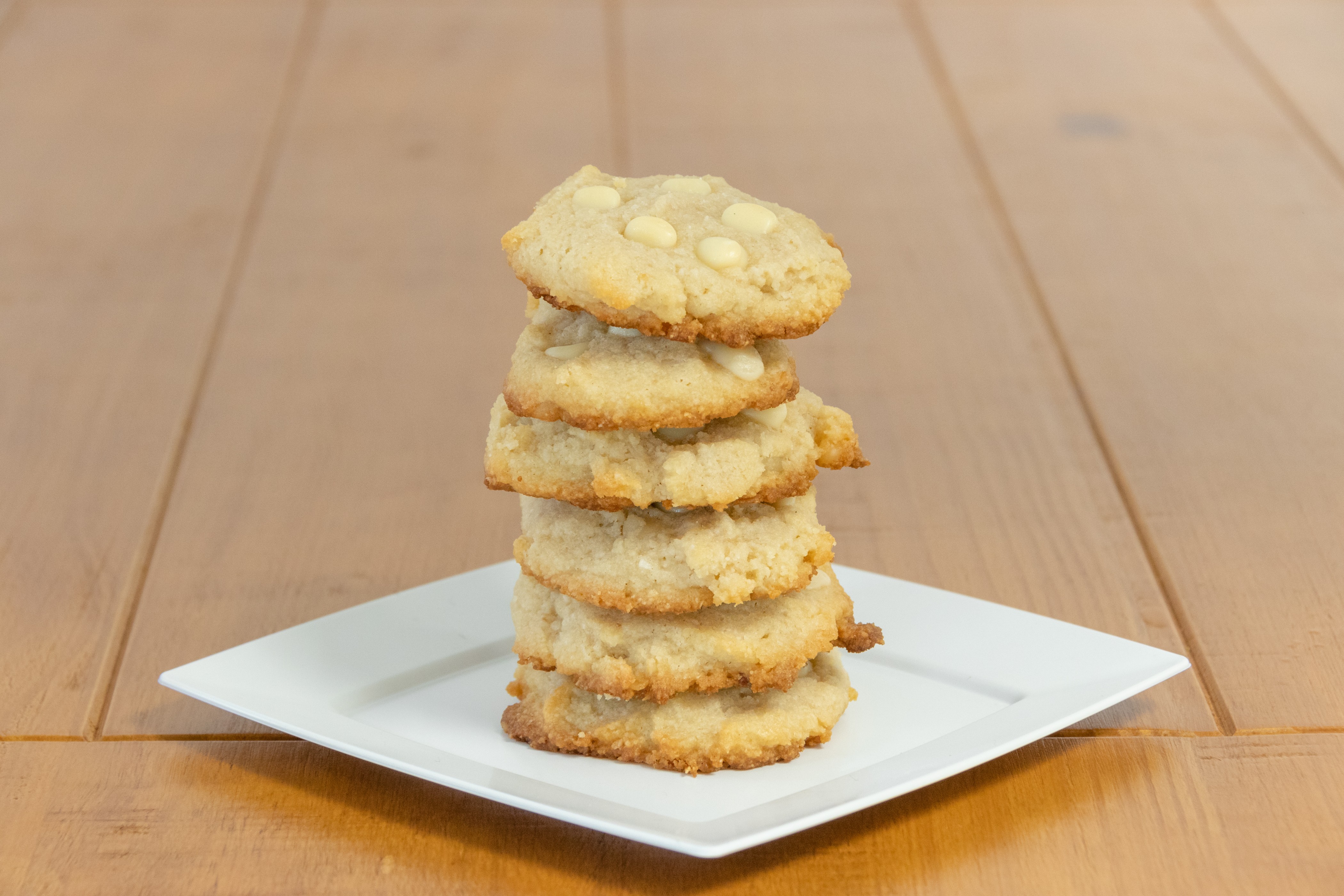 Keto White Chocolate Macadamia Cookies (6pk) (Net Carbs 2.5 Each)