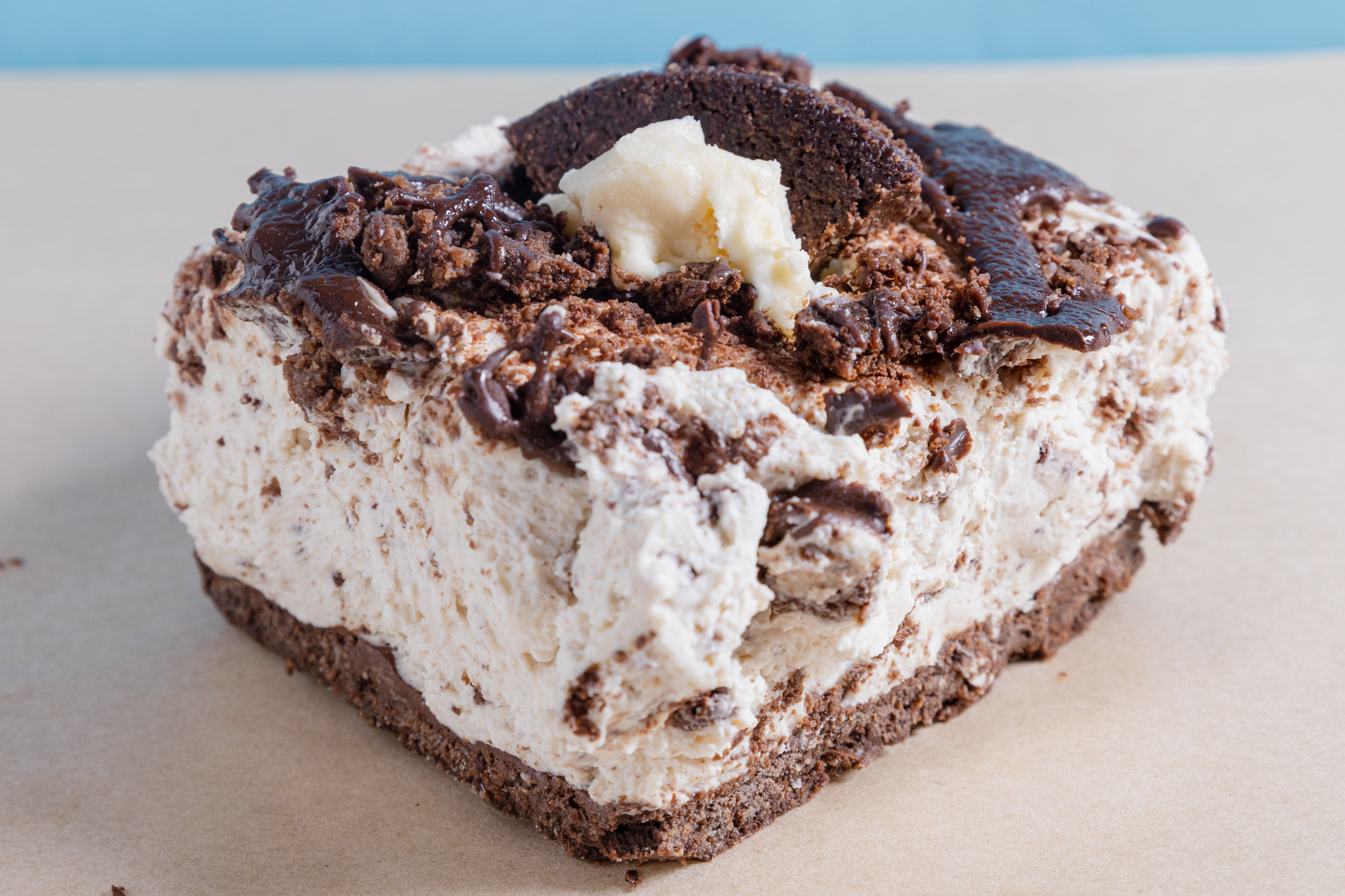 Keto Cookies n Cream Cheesecake Dream Bar (GF)