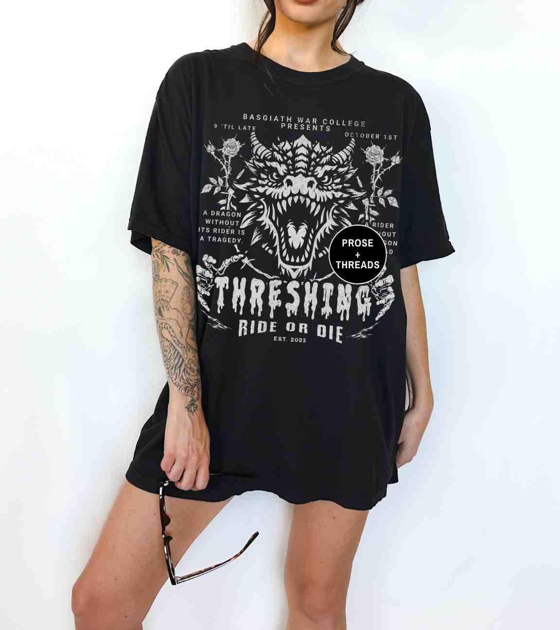 M Basgiath Fourth Wing Shirt - Iron Flame Romantasy Merch: T-shirt / Pepper, M